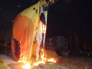 balão em chamas