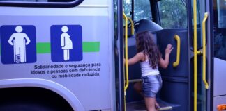 Em São Paulo, 71% das crianças e adolescentes utilizam o transporte público toda semana - Foto: Regiane Rocha